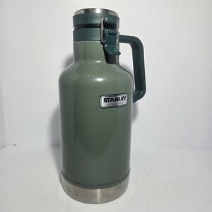 Stanley Classic Vacuum Insulated Beer Growler 64oz (2QT) Hammertone Green - Used